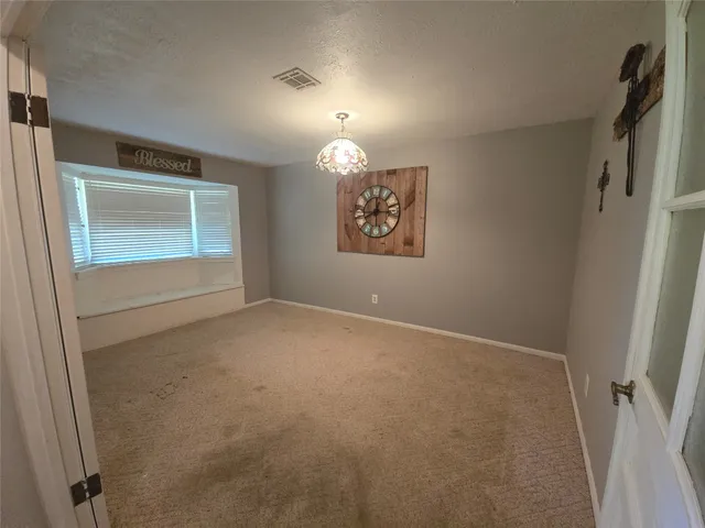 $239,999 | 1045 Vine Drive, Angleton, TX 77515