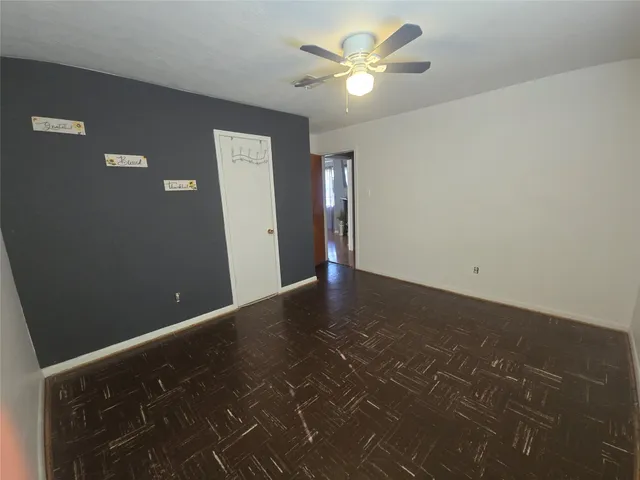 $224,999 | 1045 Vine Drive, Angleton, TX 77515