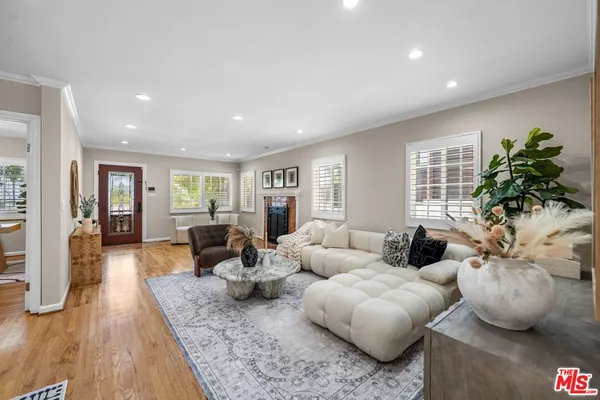 $1,589,000 | 3317 Burritt Way, La Crescenta, CA 91214