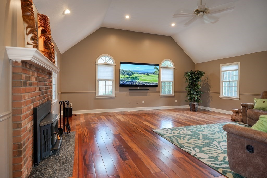 35 Blanchard Road Grafton, MA 01519 - Photo 8 of 42 Gallery Image 8