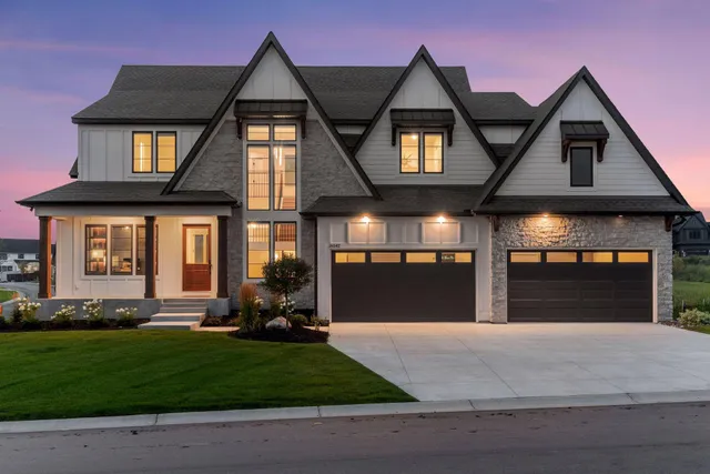 $2,375,000 | 16542 46th Place North, Plymouth, MN 55446