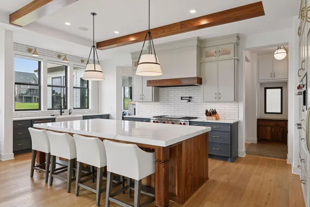 $2,375,000 | 16542 46th Place North, Plymouth, MN 55446