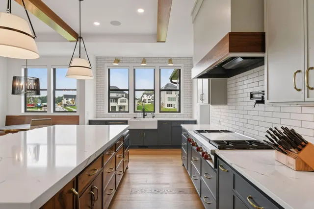 $2,375,000 | 16542 46th Place North, Plymouth, MN 55446