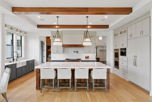 $2,375,000 | 16542 46th Place North, Plymouth, MN 55446