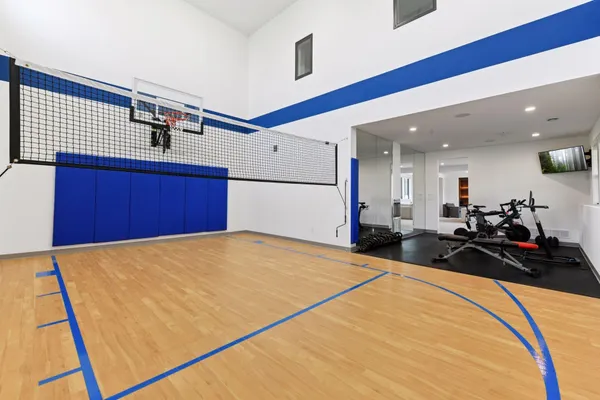 $2,375,000 | 16542 46th Place North, Plymouth, MN 55446