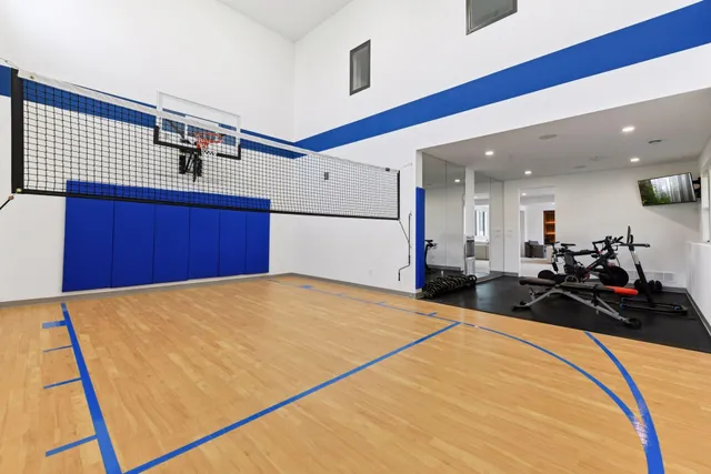 $2,375,000 | 16542 46th Place North, Plymouth, MN 55446