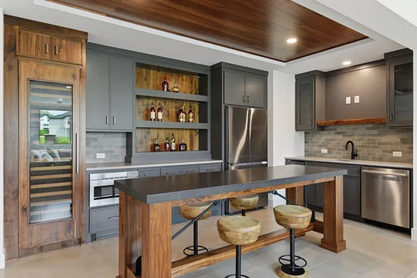 $2,375,000 | 16542 46th Place North, Plymouth, MN 55446