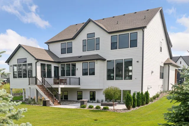 $2,375,000 | 16542 46th Place North, Plymouth, MN 55446