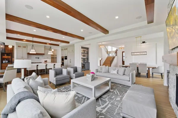 $2,375,000 | 16542 46th Place North, Plymouth, MN 55446