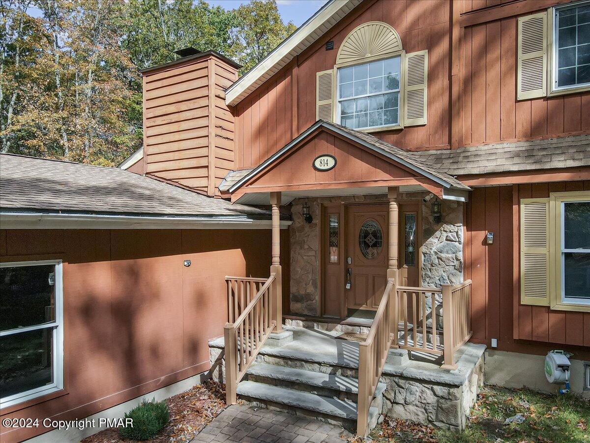 3567 High Crest Road Canadensis, PA 18325 - Photo 7 of 62 a front view of a house with a porch