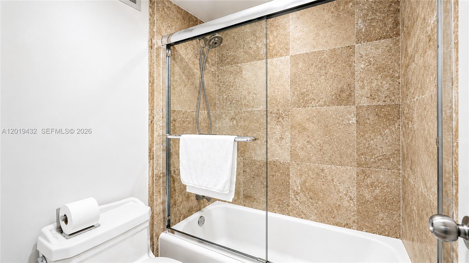 100 Lincoln Road, Unit 1206 Miami Beach, FL 33139 - Photo 10 of 22