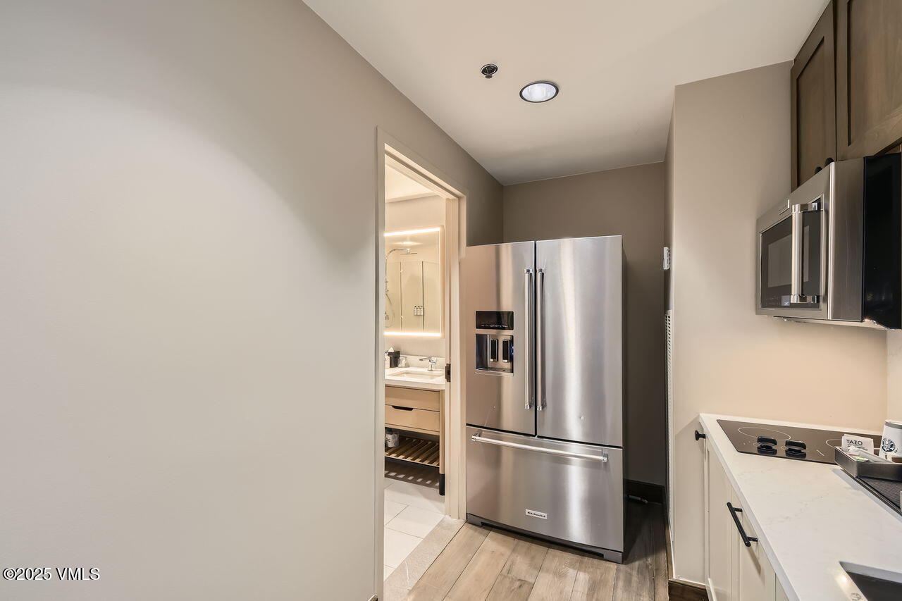 126 Riverfront Lane, Unit 438 Avon, CO 81620 - Photo 11 of 27 126 Riverfront Lane 438 - MLS Sized - 01