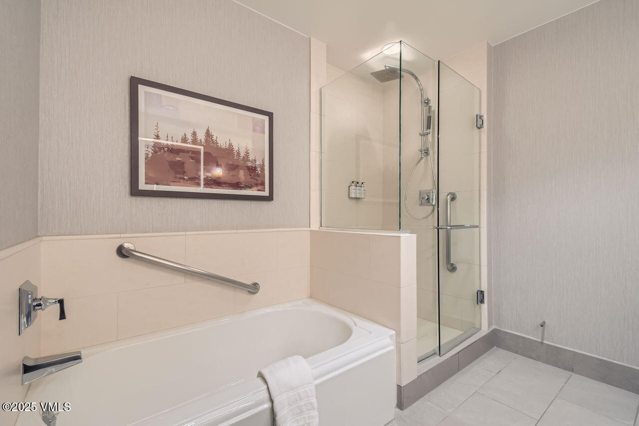 126 Riverfront Lane, Unit 438 Avon, CO 81620 - Photo 13 of 27 126 Riverfront Lane 438 - MLS Sized - 01