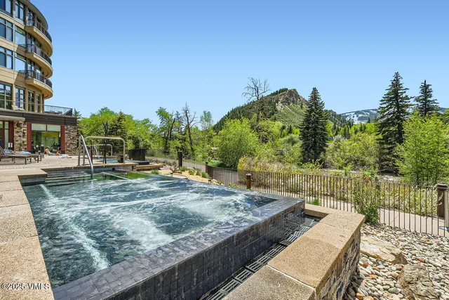 $895,000 | 126 Riverfront Lane, Unit 438, Avon, CO 81620