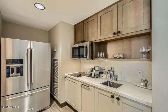 $895,000 | 126 Riverfront Lane, Unit 438, Avon, CO 81620