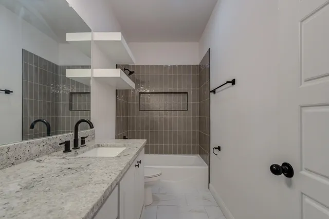 $2,200 | 7001 17th Street, Lubbock, TX 79416