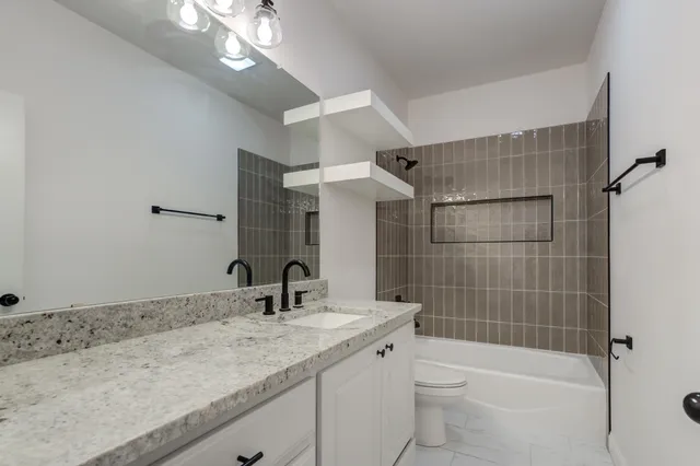 $2,200 | 7001 17th Street, Lubbock, TX 79416