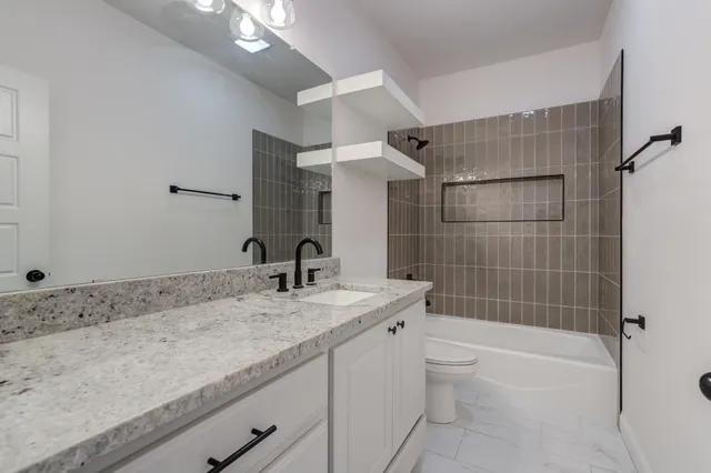 $2,200 | 7001 17th Street, Lubbock, TX 79416