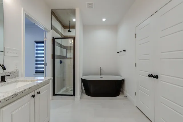 $2,200 | 7001 17th Street, Lubbock, TX 79416