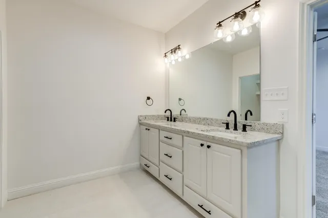 $2,200 | 7001 17th Street, Lubbock, TX 79416