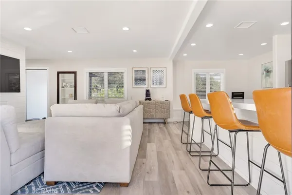 $5,250 | 225 East Arrow Highway, Claremont, CA 91711