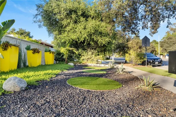 $5,250 | 225 East Arrow Highway, Claremont, CA 91711
