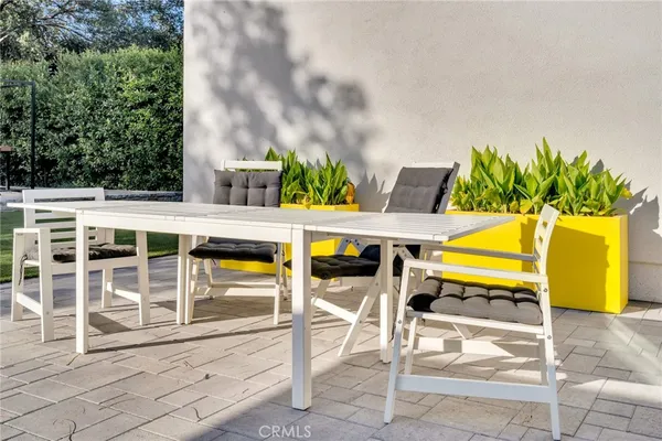 $5,250 | 225 East Arrow Highway, Claremont, CA 91711