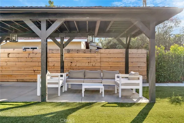 $5,250 | 225 East Arrow Highway, Claremont, CA 91711