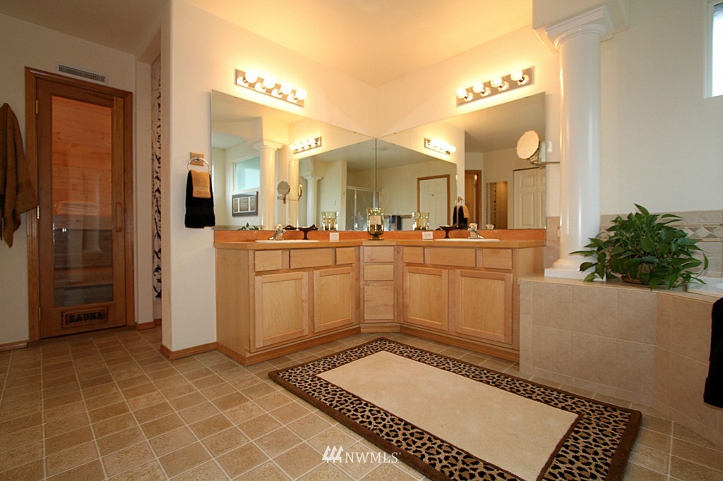 3213 179th Street Southeast Bothell, WA 98012 - Photo 12 of 15 Gallery Image 12