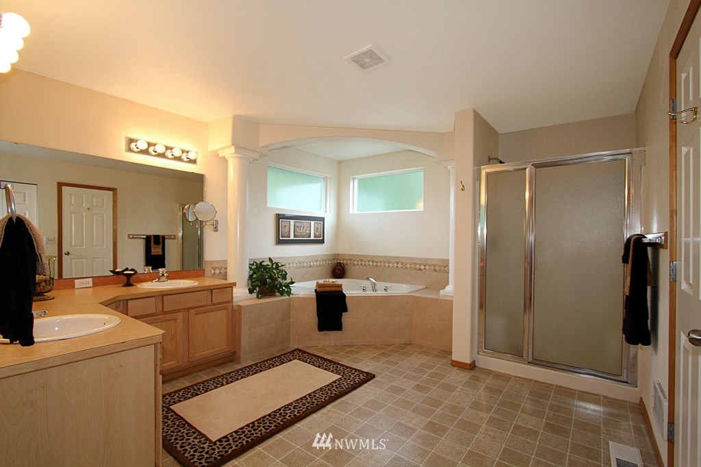 3213 179th Street Southeast Bothell, WA 98012 - Photo 14 of 15 Gallery Image 14
