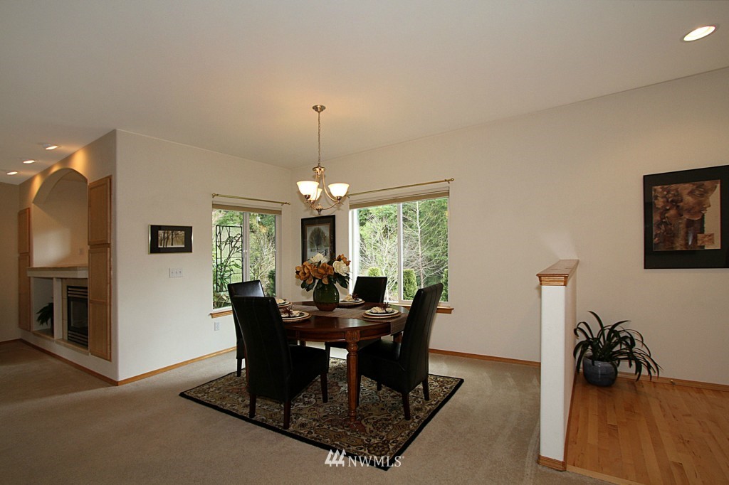 3213 179th Street Southeast Bothell, WA 98012 - Photo 4 of 15 Gallery Image 4
