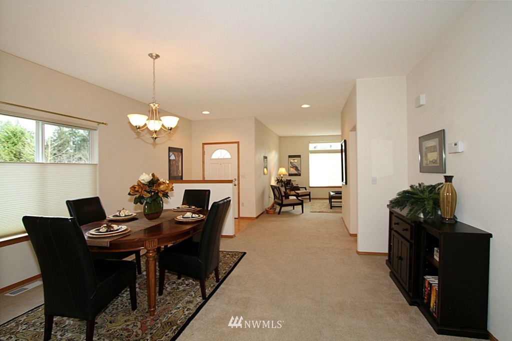 3213 179th Street Southeast Bothell, WA 98012 - Photo 5 of 15 Gallery Image 5