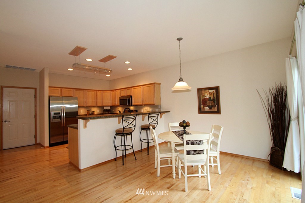 3213 179th Street Southeast Bothell, WA 98012 - Photo 8 of 15 Gallery Image 8