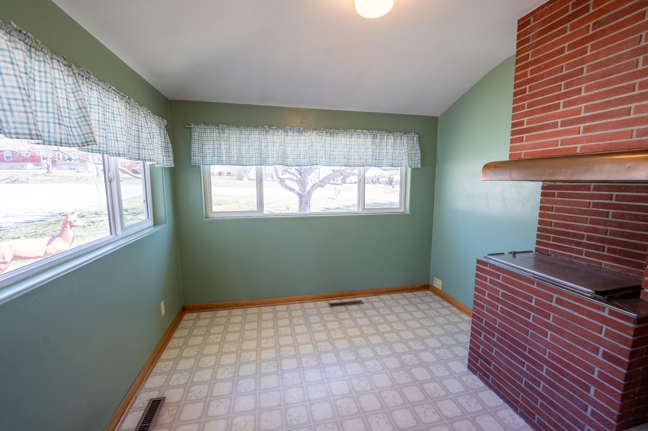 420 James Street Detroit Lakes, MN 56501 - Photo 8 of 29