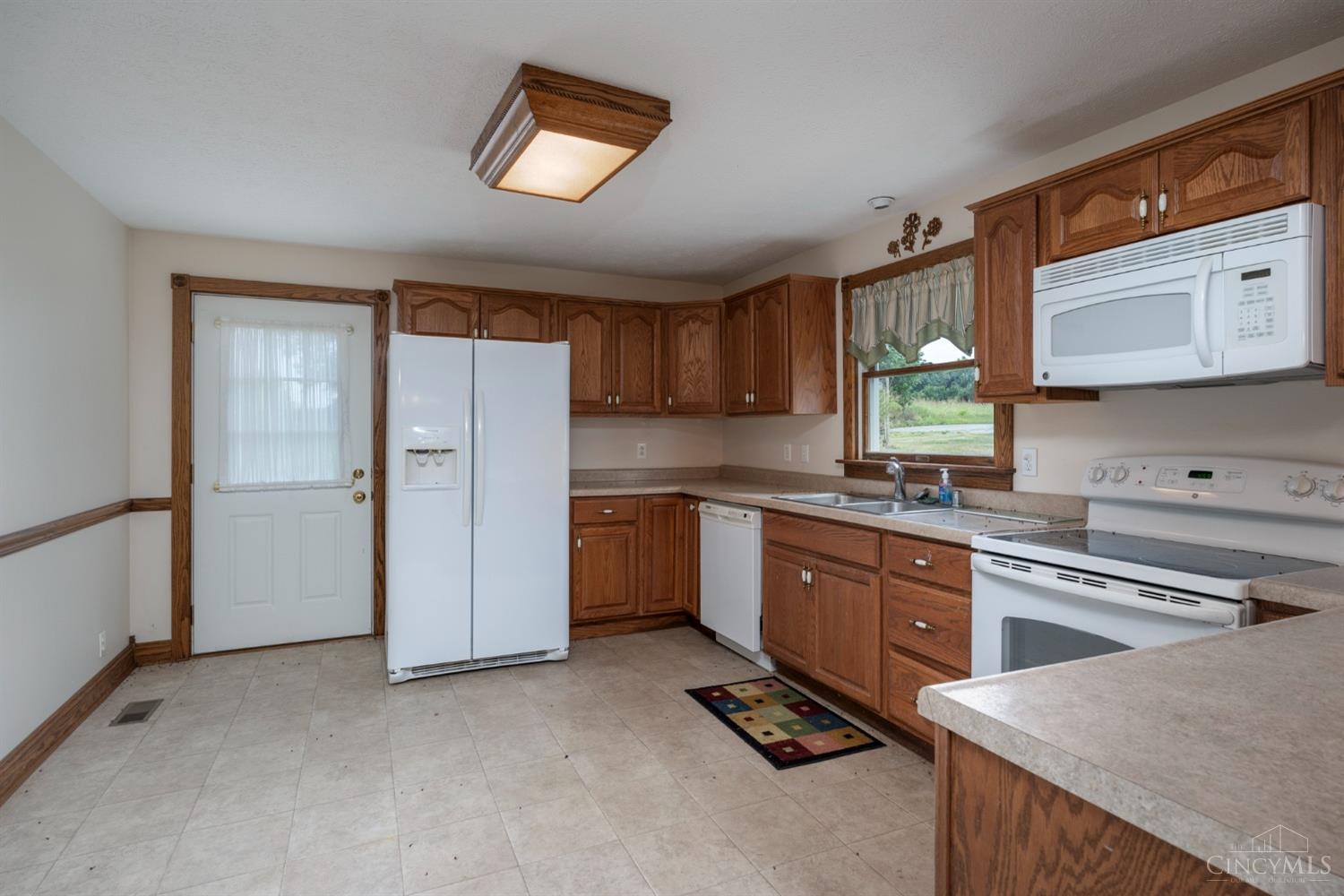 5351 Main Road Hillsboro, OH 45133 - Photo 8 of 31 Gallery Image 8