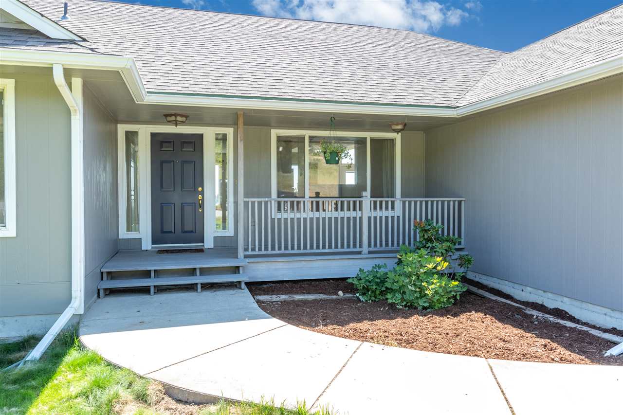 10312 South Kiesling Road Spokane, WA 99223 - Photo 3 of 20
