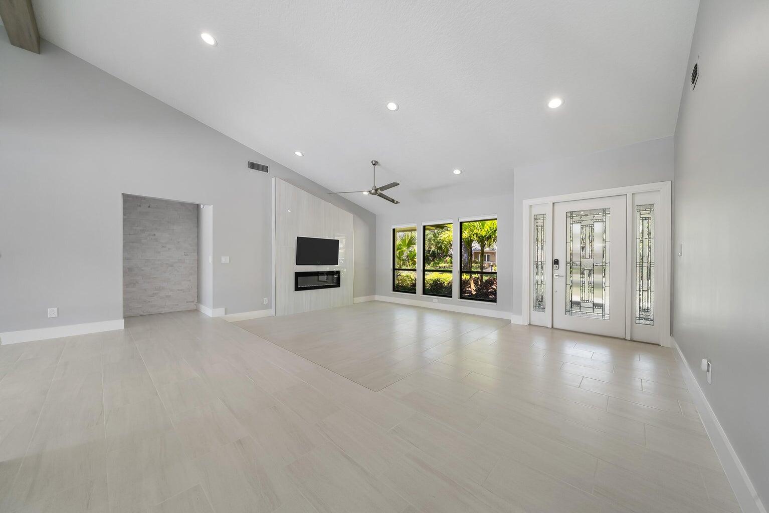 18721 Southeast River Ridge Road Jupiter, FL 33469 - Photo 18 of 74 family room 3