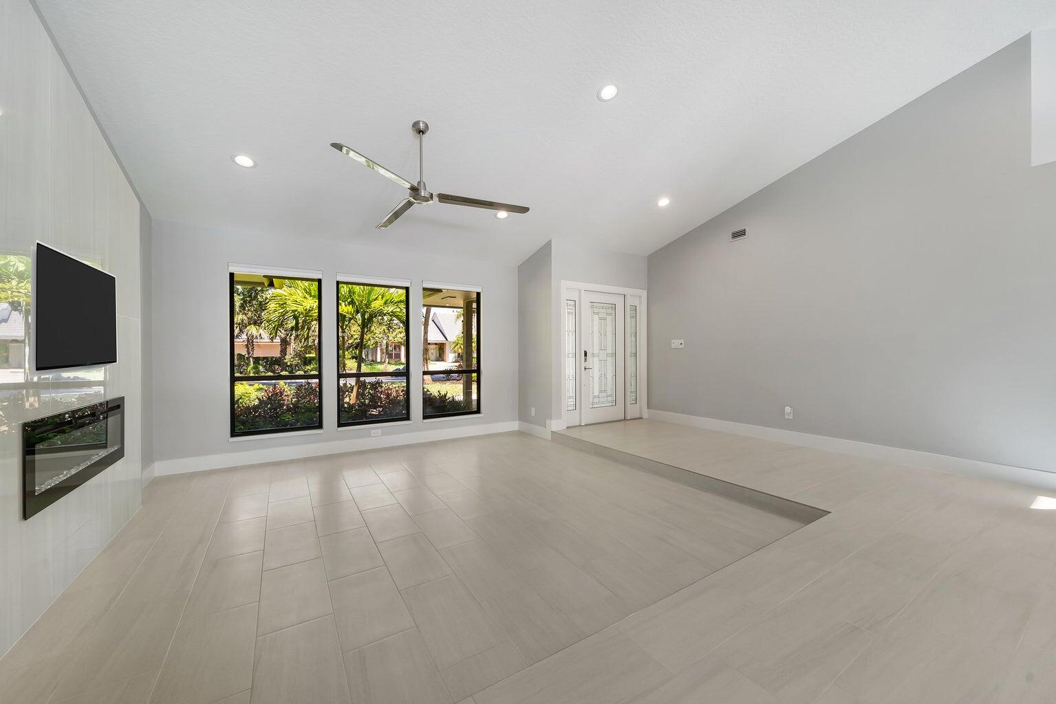 18721 Southeast River Ridge Road Jupiter, FL 33469 - Photo 20 of 74 family room 4