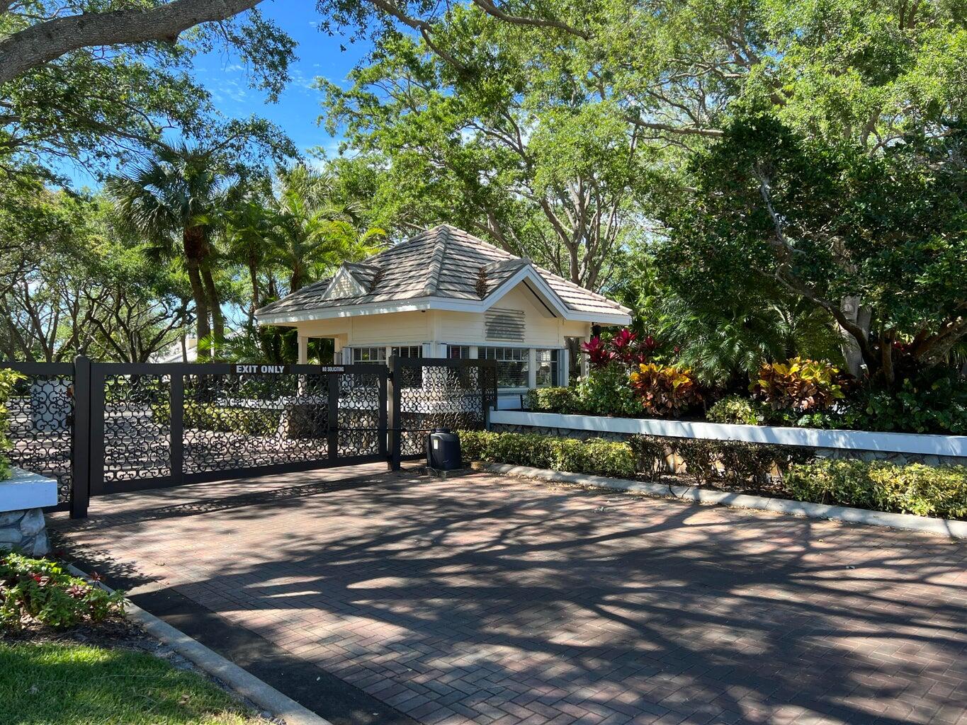 18721 Southeast River Ridge Road Jupiter, FL 33469 - Photo 2 of 74 River Ridge 3