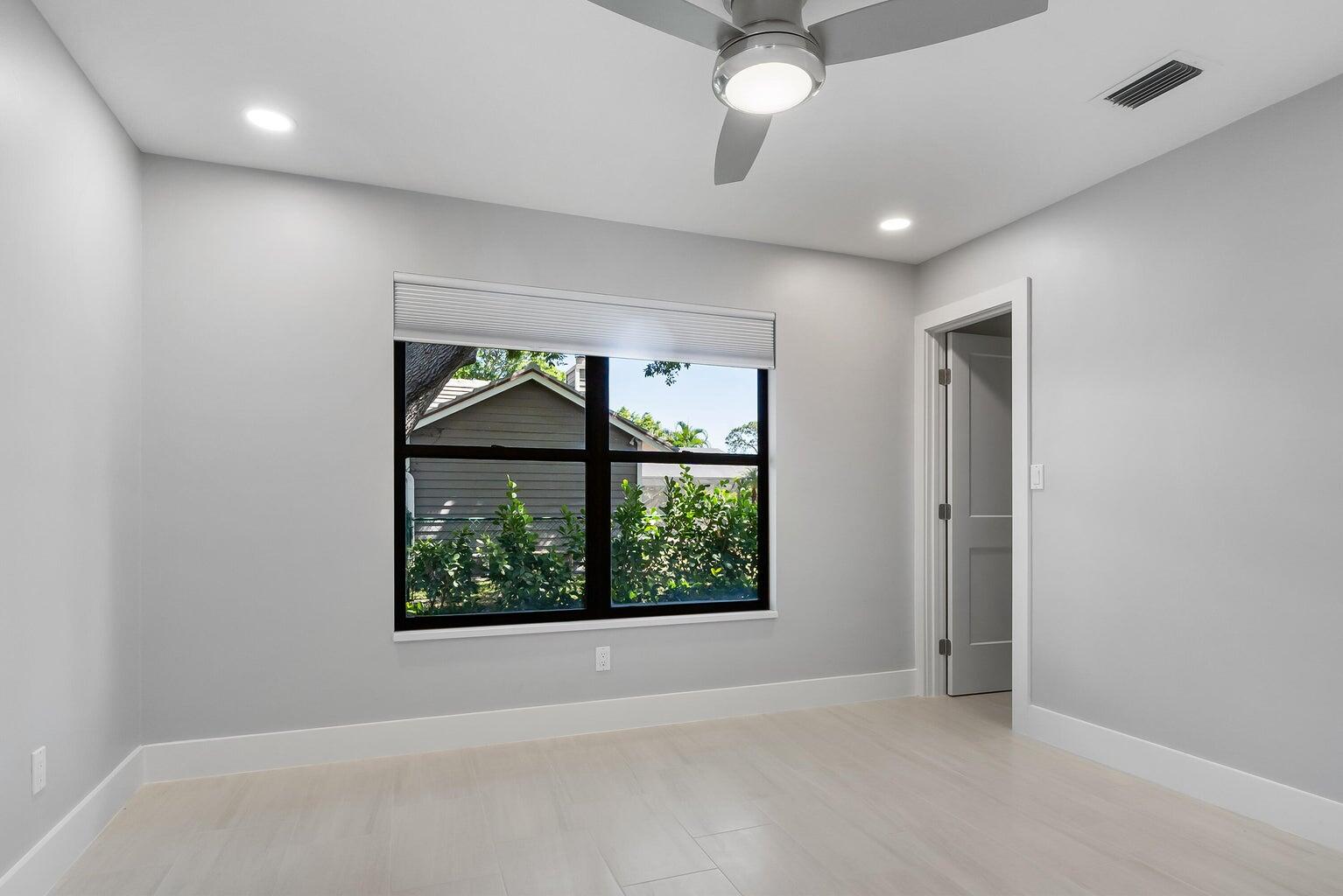 18721 Southeast River Ridge Road Jupiter, FL 33469 - Photo 28 of 74 3rd bedroom