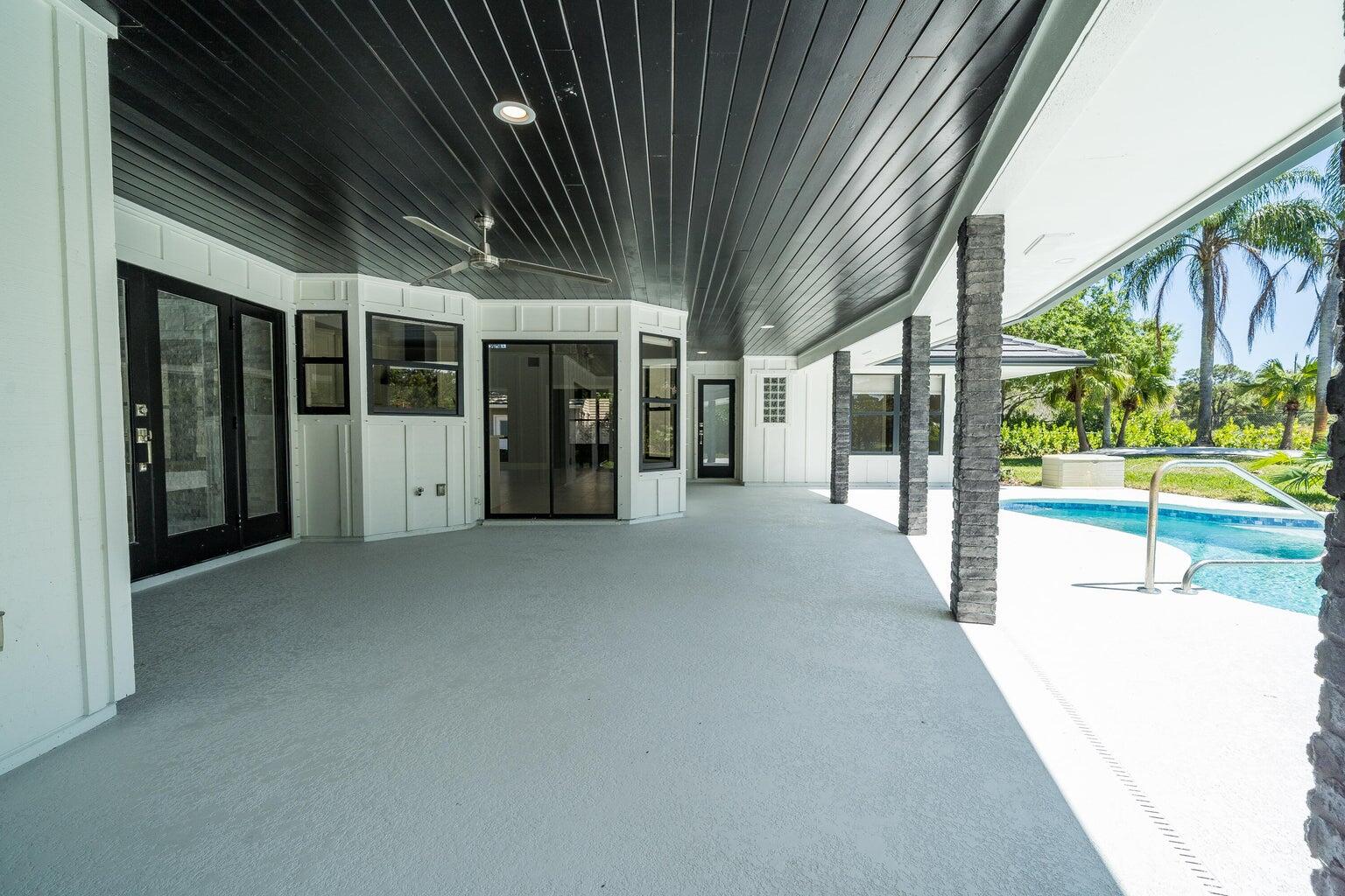 18721 Southeast River Ridge Road Jupiter, FL 33469 - Photo 51 of 74 Back Porch