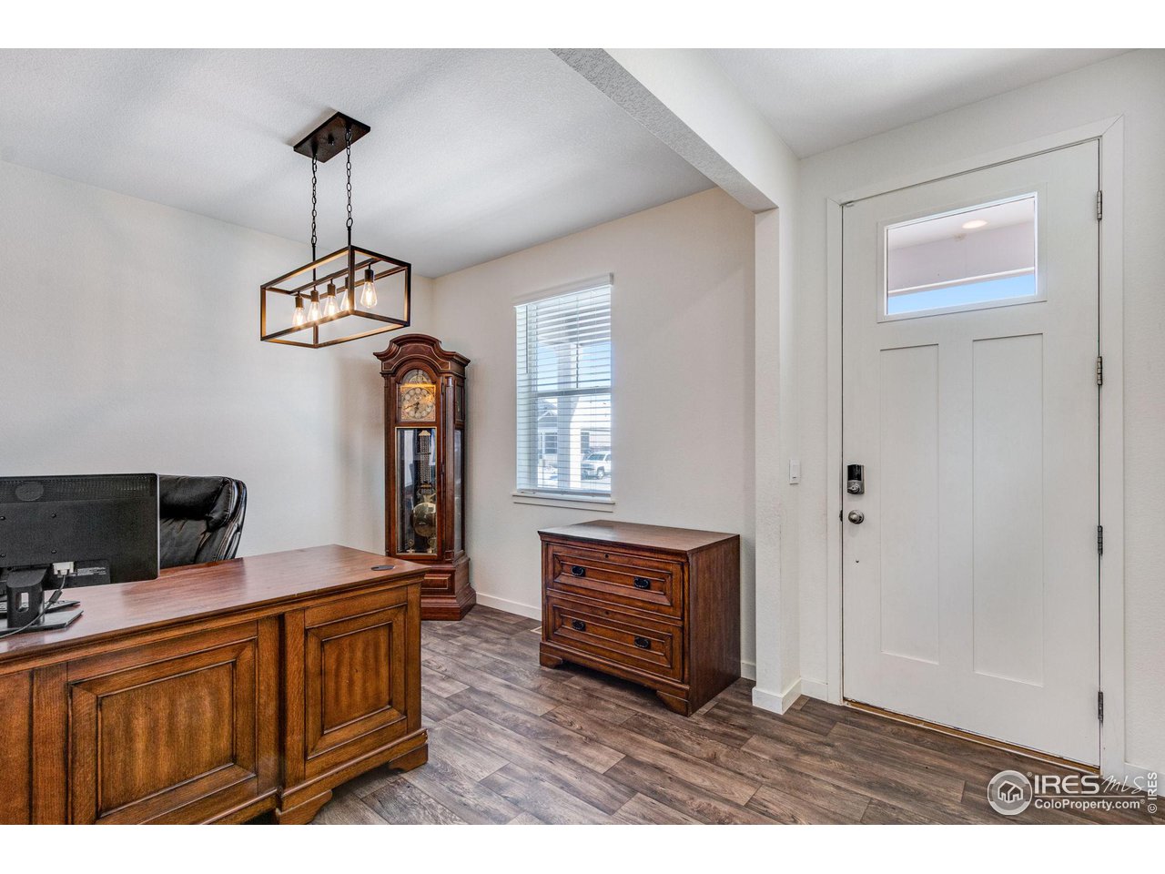 Front Office or Living Room Off Entry
