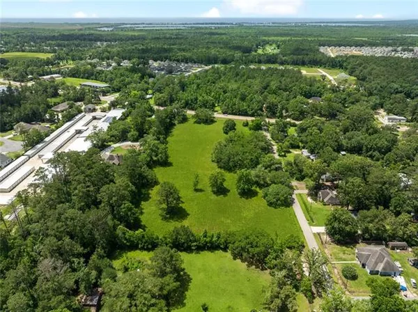 $2,400,000 | 69 Helen Drive, Madisonville, LA 70447