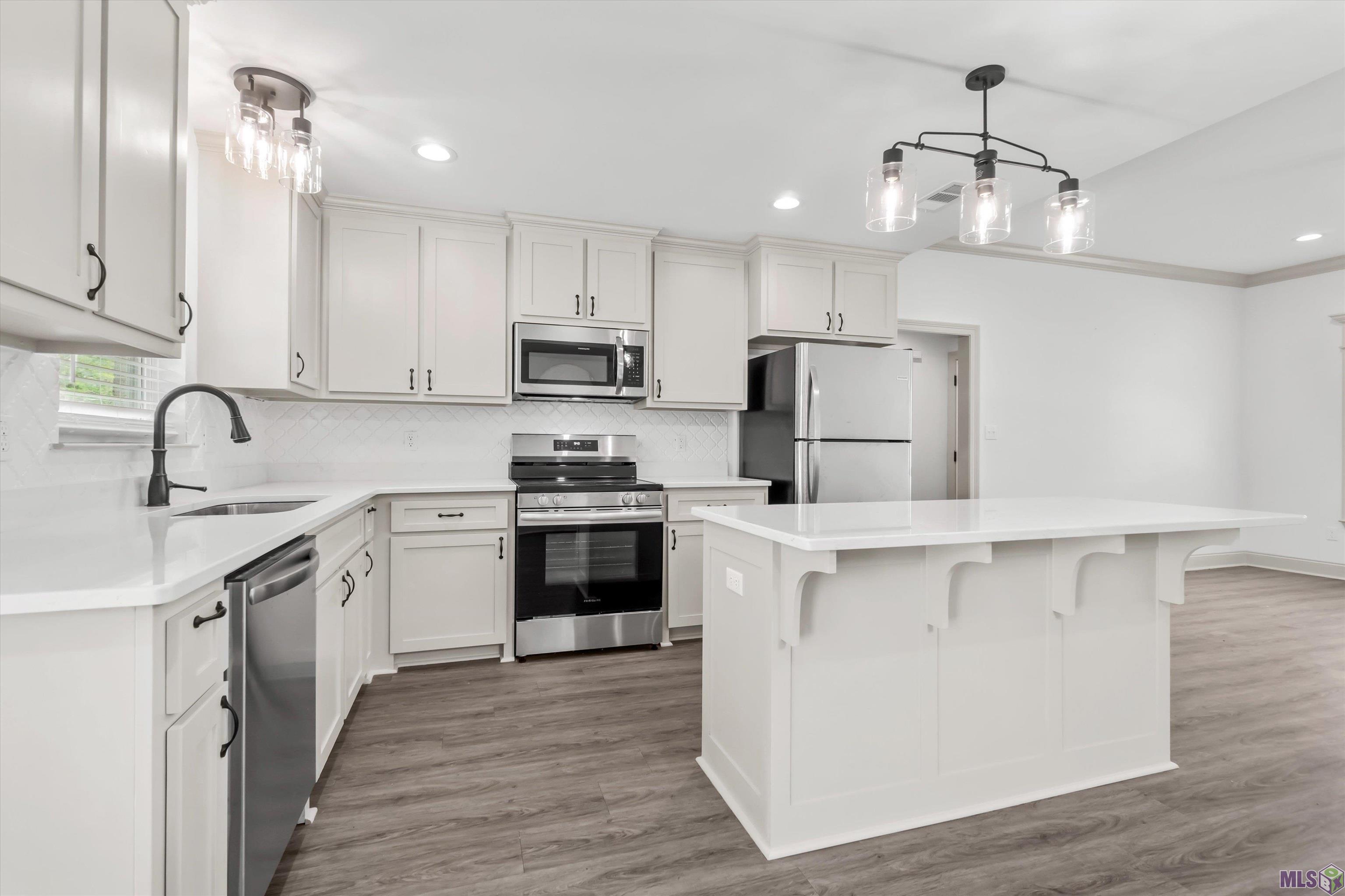 1001 Rodeo Drive Denham Springs, LA 70726 - Photo 3 of 15 Gallery Image 3