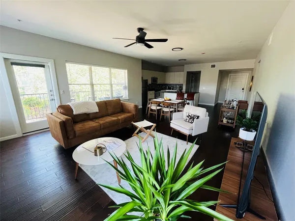 $3,200 | 2708 San Pedro Street, Unit 202, Austin, TX 78705