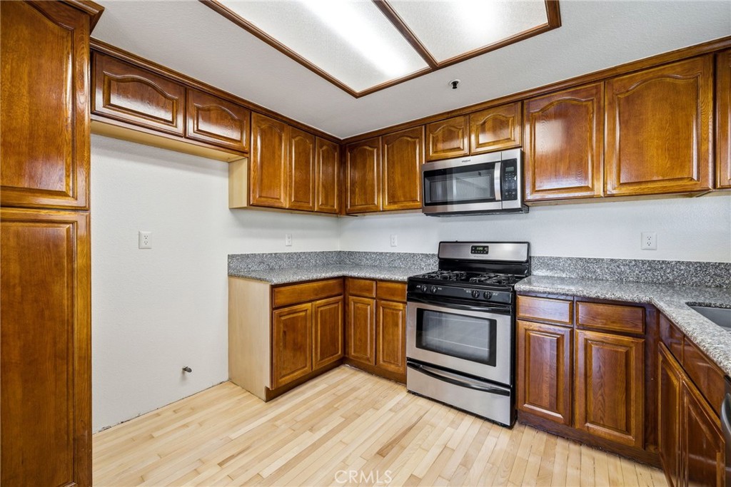 5847 East Rocking Horse Way Orange, CA 92869 - Photo 5 of 17