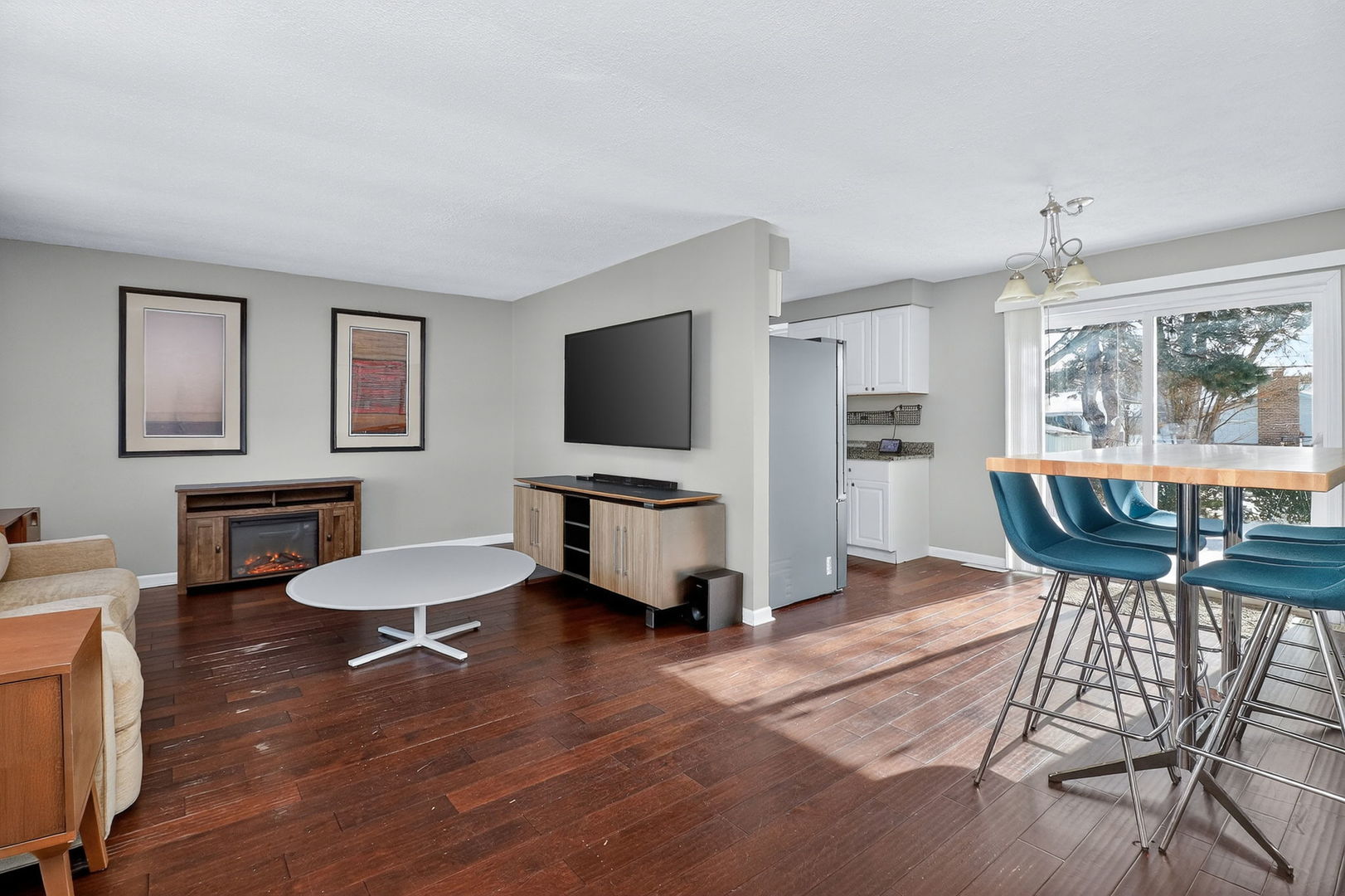 522 Apache Lane Carol Stream, IL 60188 - Photo 5 of 21