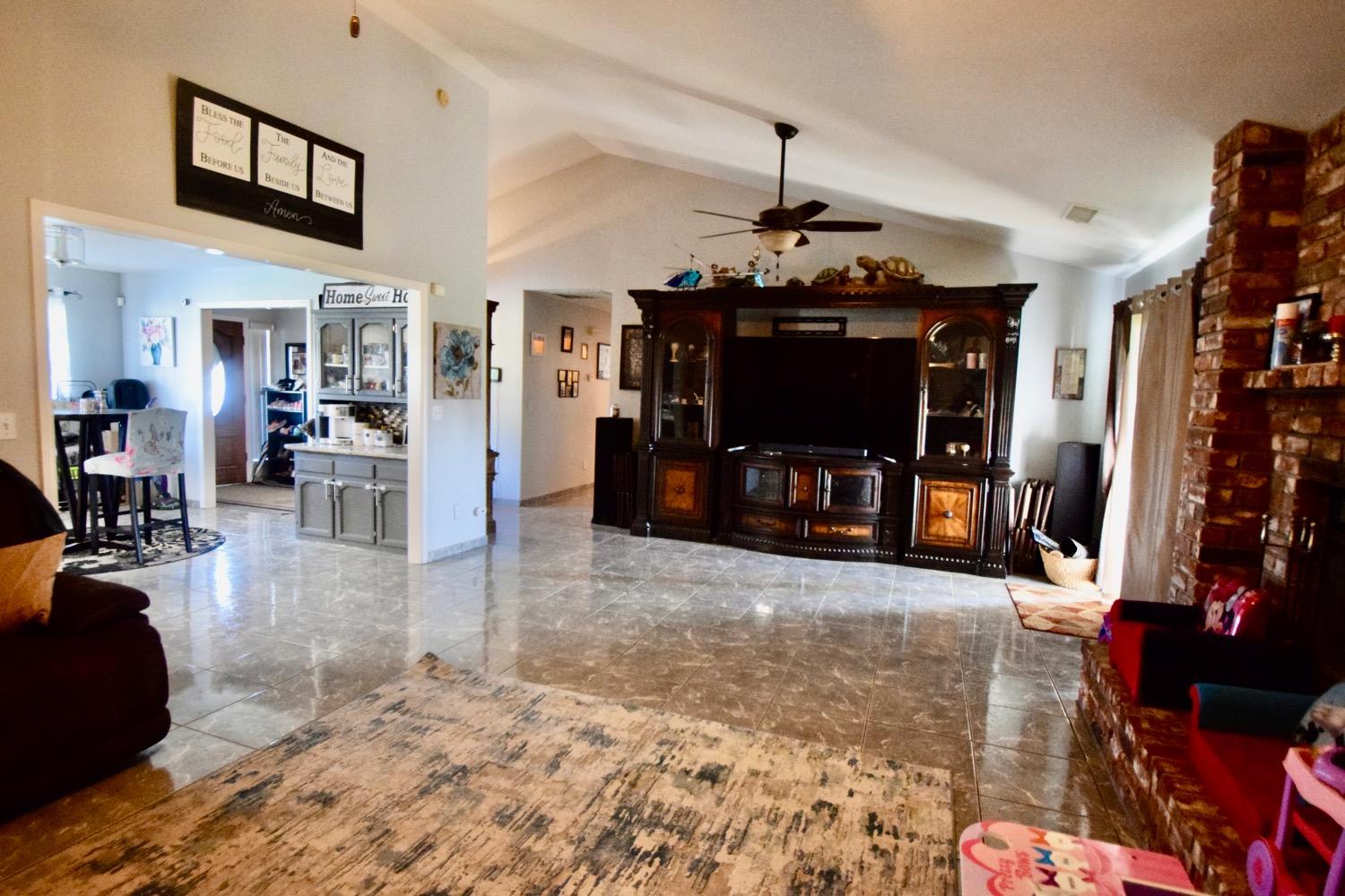 20646 Del Mar Road Madera, CA 93638 - Photo 14 of 40 Gallery Image 14