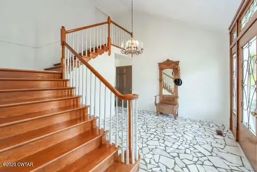 a view of entryway and hall