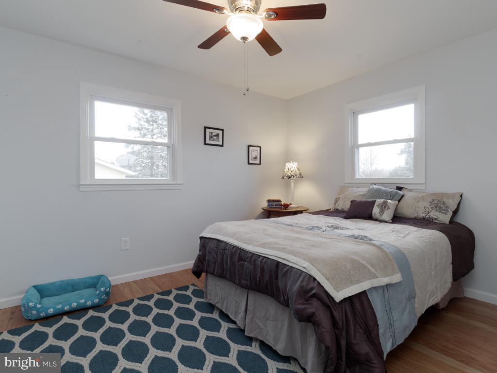 6008 Burnt Oak Road Baltimore, MD 21228 - Photo 18 of 30 Bedroom